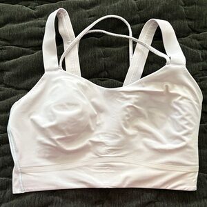 Lululemon like a cloud bra